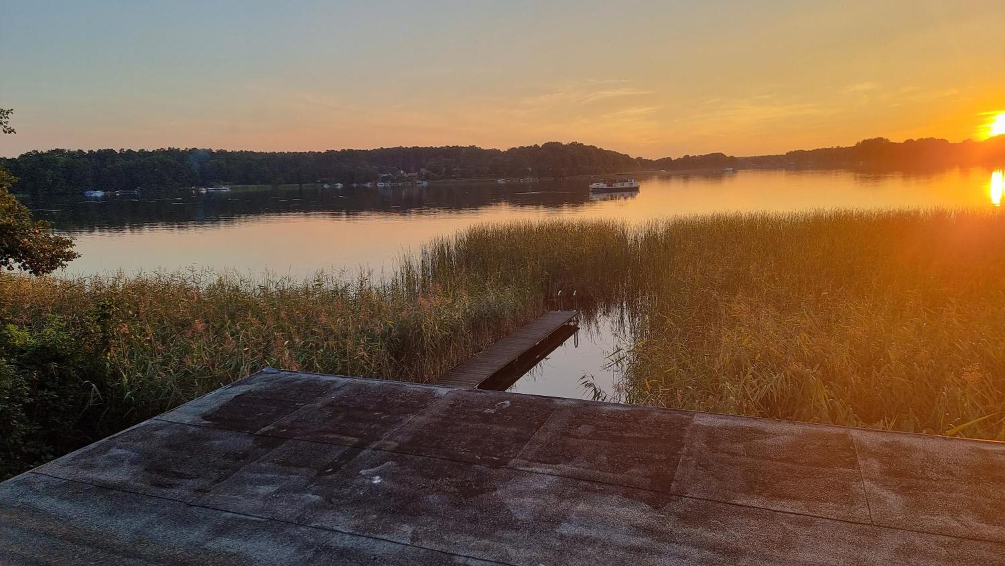 Mecklenburgische Seenplatte - Fh Mit Optionalem Steg Und Ruderboot Grosszerlang Екстер'єр фото